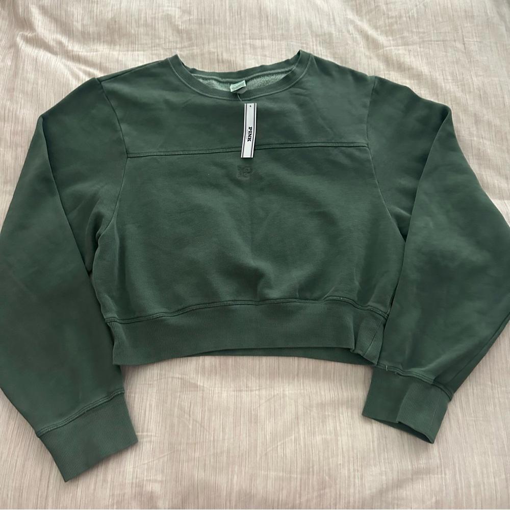 PINK Victoria’s Secret Cropped Pullover Sweater